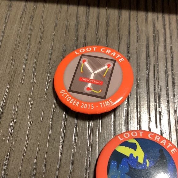 Loot Crate Monthly buttons/pins 2015 collectables - Picture 4 of 5